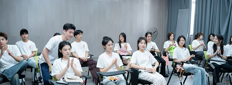统考校考分班教学图标